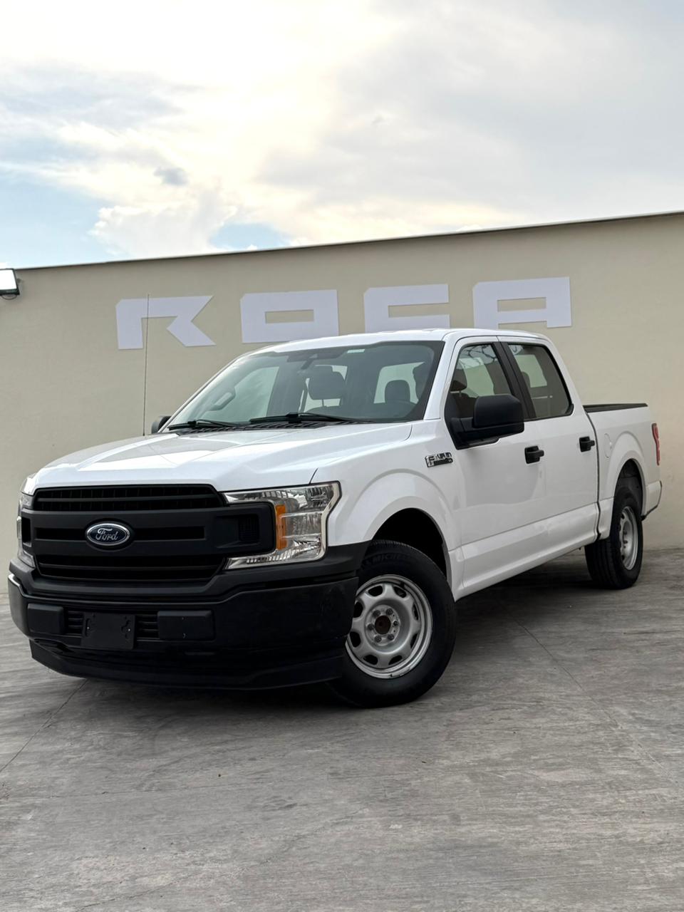 Ford F150 Xl 4x2 Crew Cab